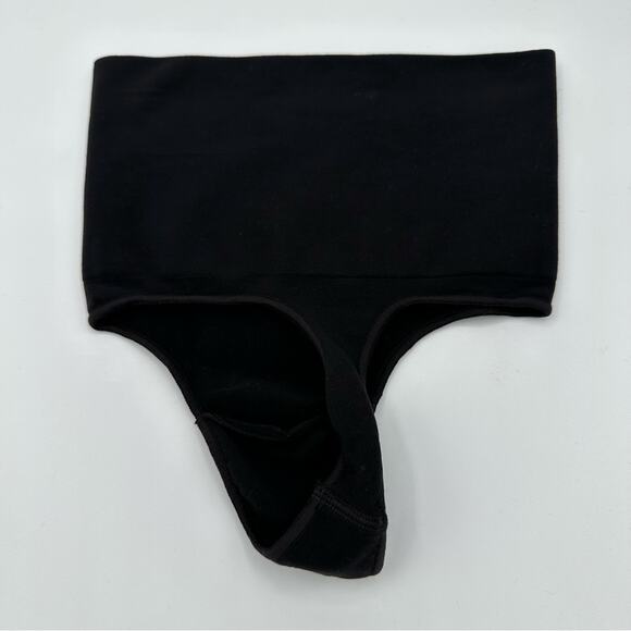 Skims Mid Waist Core Control Thong Onyx - Picture 3 of 4